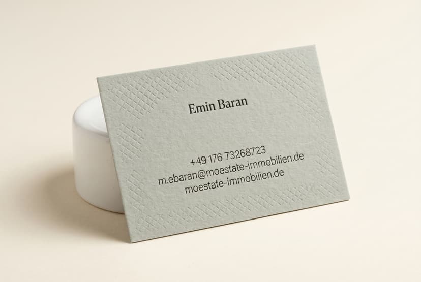 Exklusiv Rückseite Salbeigrau Cotton Blindprägung